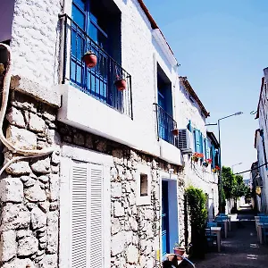  Otel Avlulu Konak